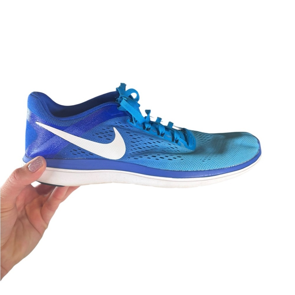 Nike Blue and White Performance Athletic Shoes